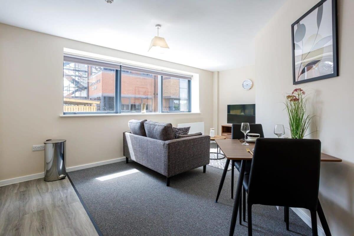 Stylish And Modern 1 Bedroom Apartment Manchester Exterior photo